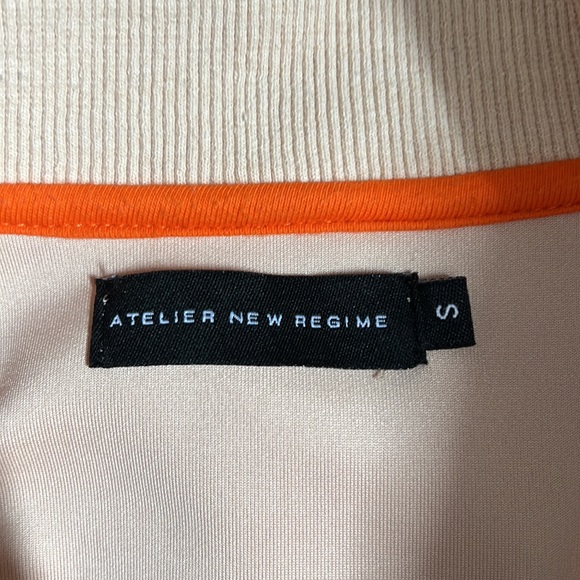 Zipup track sweather - Picture 4 of 9